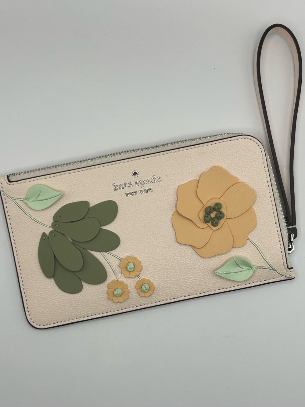 kate spade Lucy Cream Floral Appliqué Wristlet